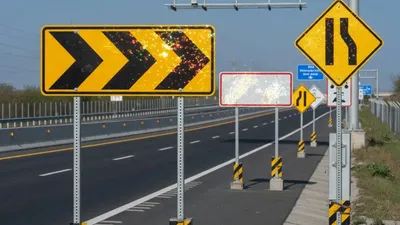 Permanent traffic signs